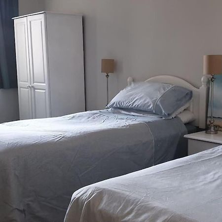 Seafront Apartment, Ground Floor, Free Parking 뉴캐슬 외부 사진