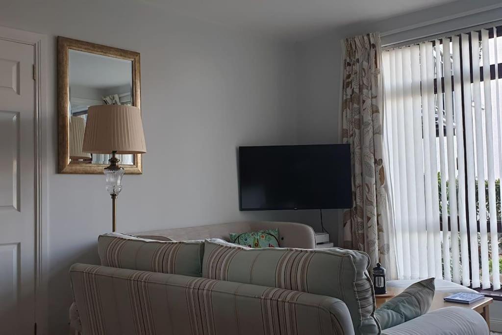 Seafront Apartment, Ground Floor, Free Parking 뉴캐슬 외부 사진